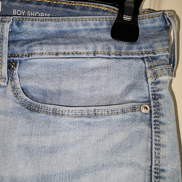 Denizen from Levi's Denim Shorts 7-W28 - Picture 4 of 6